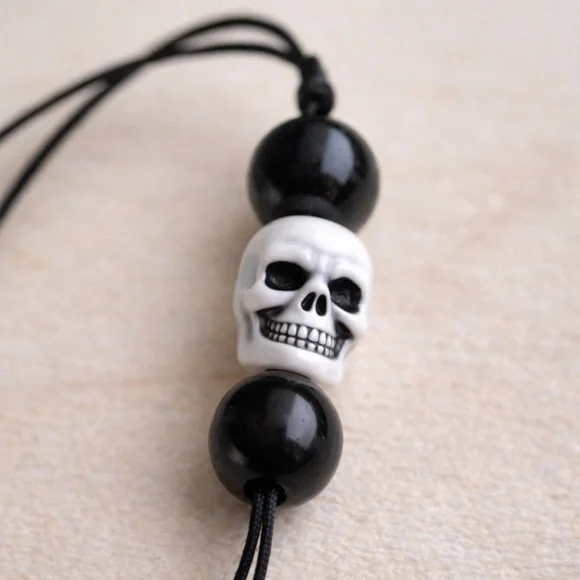 Car Charm Rearview Mirror Hanger - Picture 4 of 4